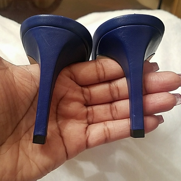 Sam Edelman Blue Pointed Cow Fur Shoes - Picture 3 of 6